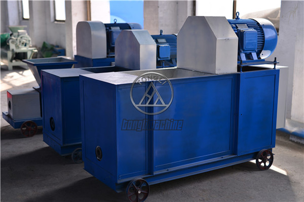 Characteristic of Sawdust Making Machine